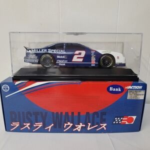 Action Racing Rusty Wallace #2 1:24 Suzuka Circuit Die Cast Car/Bank
